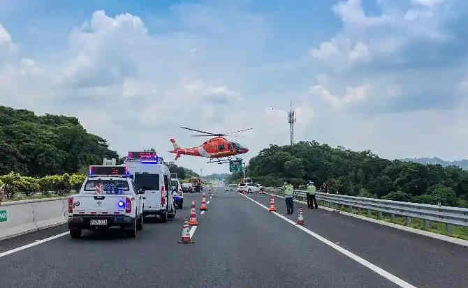 河口区高速公路汽车救援案例