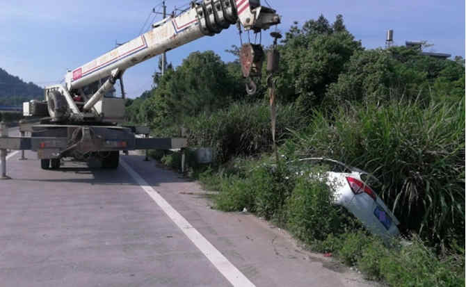 河口区重载吊车救援 河口区重载吊车救援